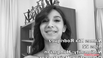 Węgierska seksbomba radośnie trzymała tyłek na seks castingu Thumb