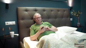 Dziadek kocha brzoskwinię popielatą Thumb