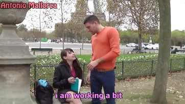 Podszedłem do gorącej nieznanej dziewczyny, żeby mocno pocierać jej cipkę Thumb