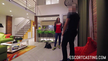 Urocza węgierska eskorta cipka studentka w kostiumie kocha kutasa faceta Thumb