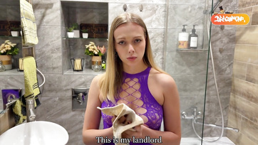 Seksowna pokojówka zrobi wszystko za trochę dodatkowych pieniędzy i z radością poleruje mojego kutasa Thumb