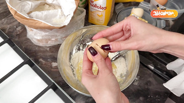 Moja śliczna żona przyniosła mi śniadanie, ale postanowiłem ją dokładnie przelecieć Thumb