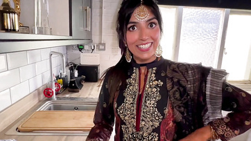 Szaleństwo na punkcie seksu w Indiach zawsze nazywa ją „ma dużego kutasa” Kochanka odchodzi, gdy mąż wychodzi z domu Thumb