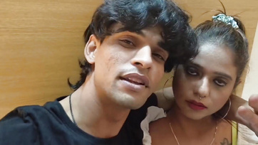 Nem volt ki megbassza a pornós mostohahúgomat szóval ezúttal nekem kellett megpakolnom a pináját Thumb