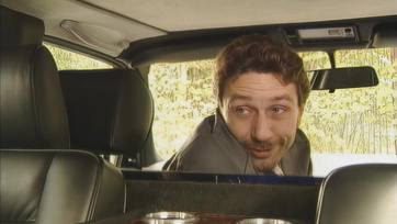 Opuściła szybę samochodu, żeby obciągnąć nieznanemu facetowi, podczas gdy oni ruchali ją od tyłu odbytu Thumb