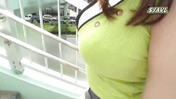 Pieprzył biuściastą azjatycką piękność po tym, jak zaczęła ocierać się o niego swoim okrągłym tyłkiem Thumb