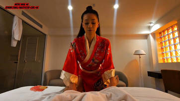 Tajska masażystka zaoferowała klientowi swój ciasny odbyt po fellatio i footjobie Thumb